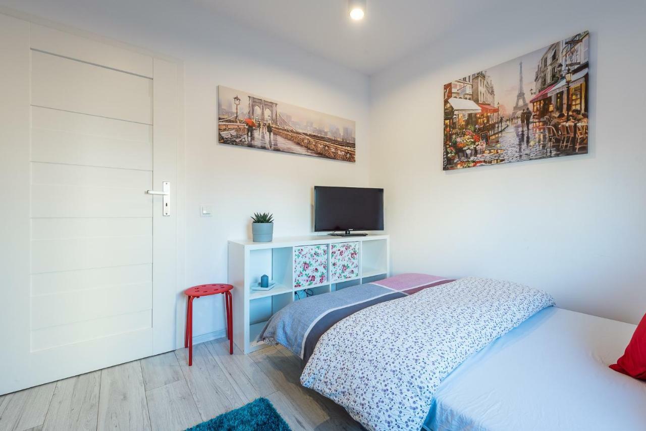 Apartamenty 1 Maja 94 Катовіце Екстер'єр фото